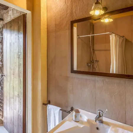 Casa Del Mandorlo 8, Emma Mercatello sul Metauro