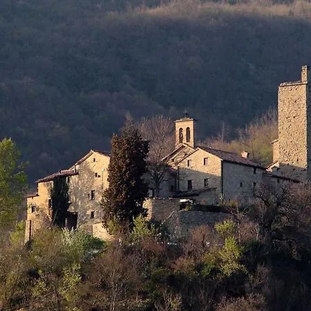 Casa Del Mandorlo 8, Emma Villa